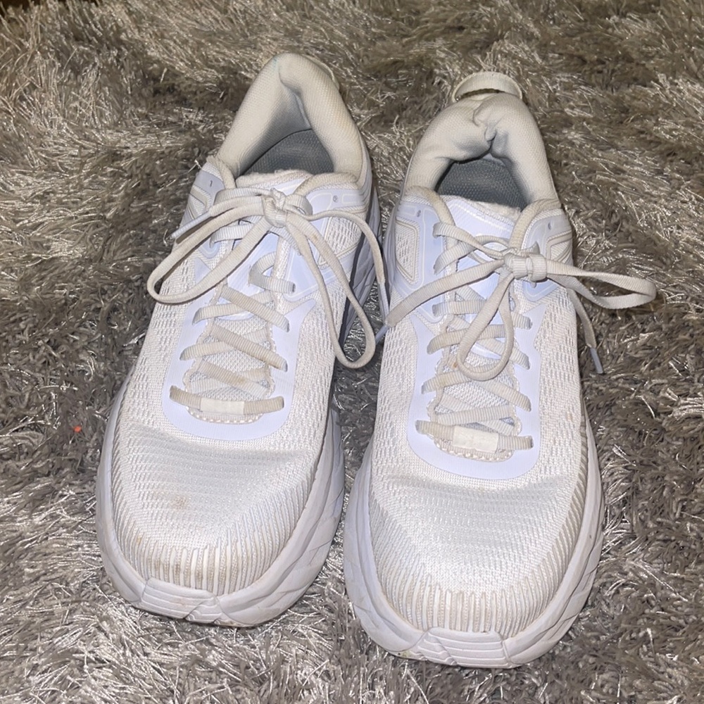 COPY - White Hokas One One Bondi 7. Size 9